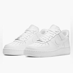 Nike Air Force 1 ‘07 Women’s Sneaker, White, size 8.5